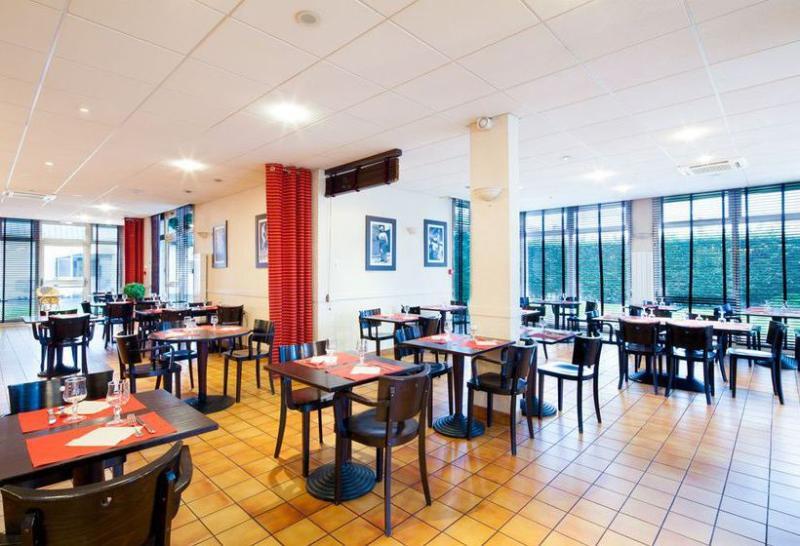 Kyriad Montlucon - Saint Victor Buitenkant foto